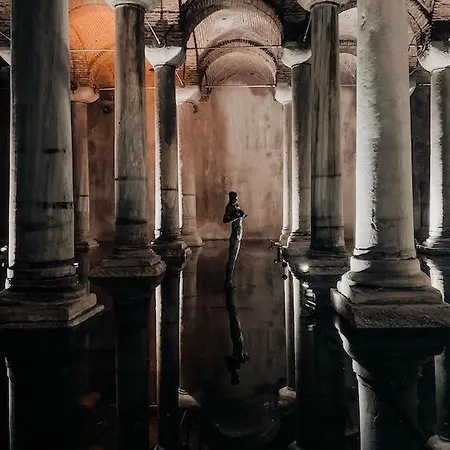 Joe Black Отель