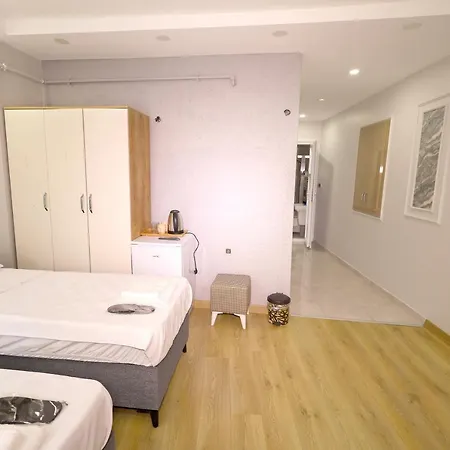 Joe Black Otel
