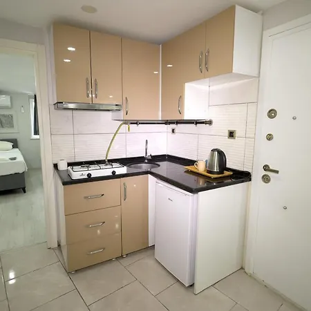 Joe Black ホテル 2*