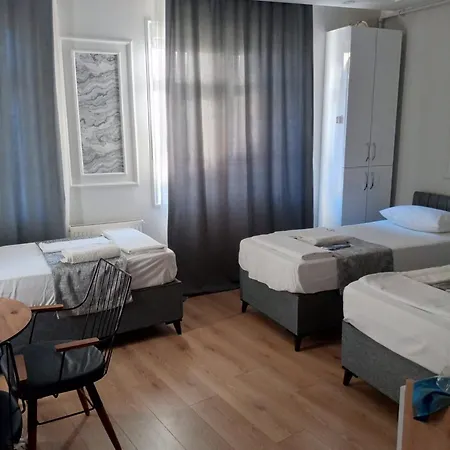 Joe Black Otel