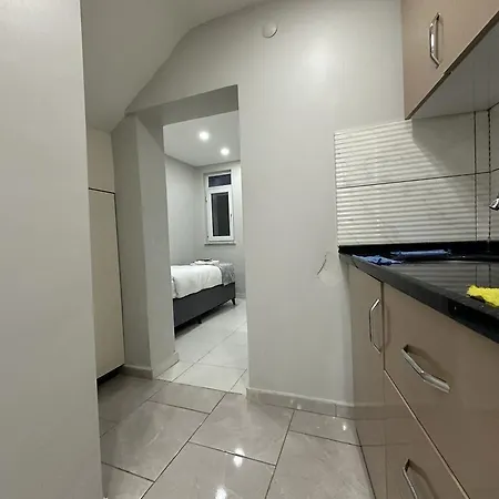 Joe Black Szálloda 2*