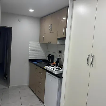 Joe Black 2* Isztambul